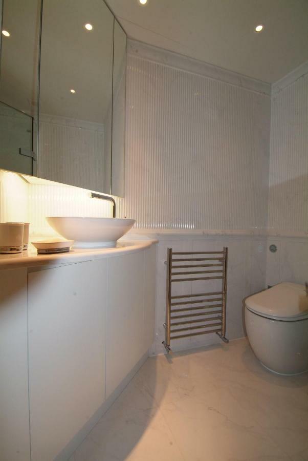 Chelsea: Exceptional 1Br W/Views Of The River Thames & Battersea Park Londres Exterior foto